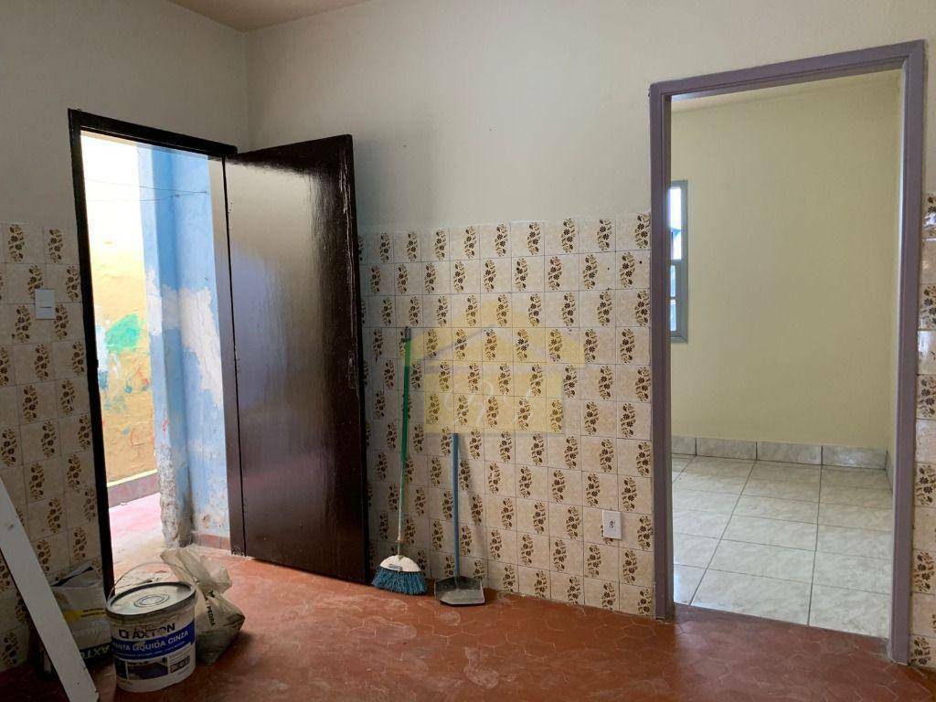 Casa para alugar com 1 quarto, 40M2 - Foto 7