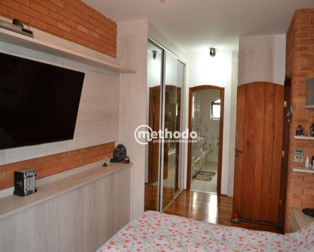 Casa à venda com 4 quartos, 480m² - Foto 11