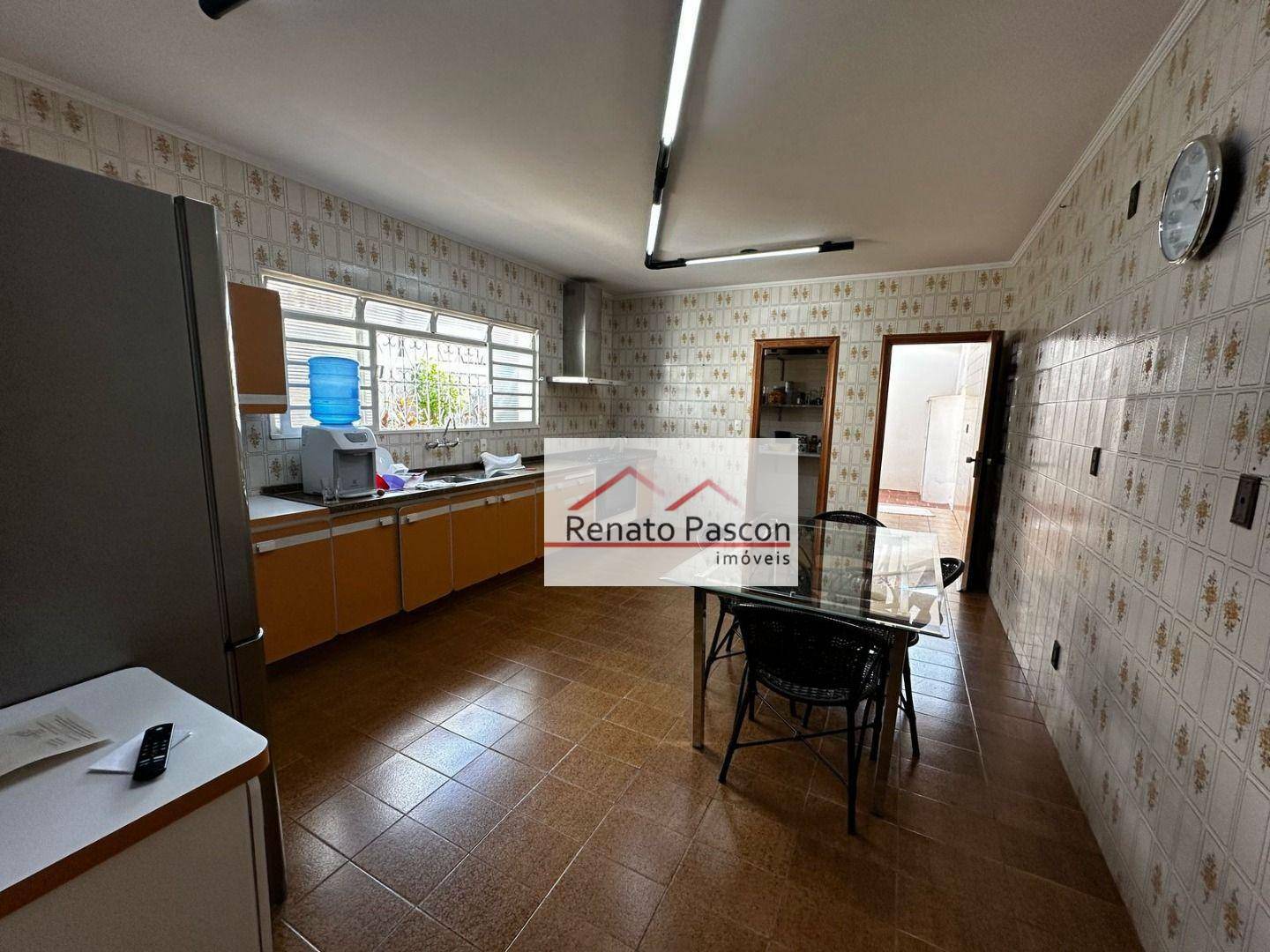 Casa à venda com 3 quartos, 450m² - Foto 7