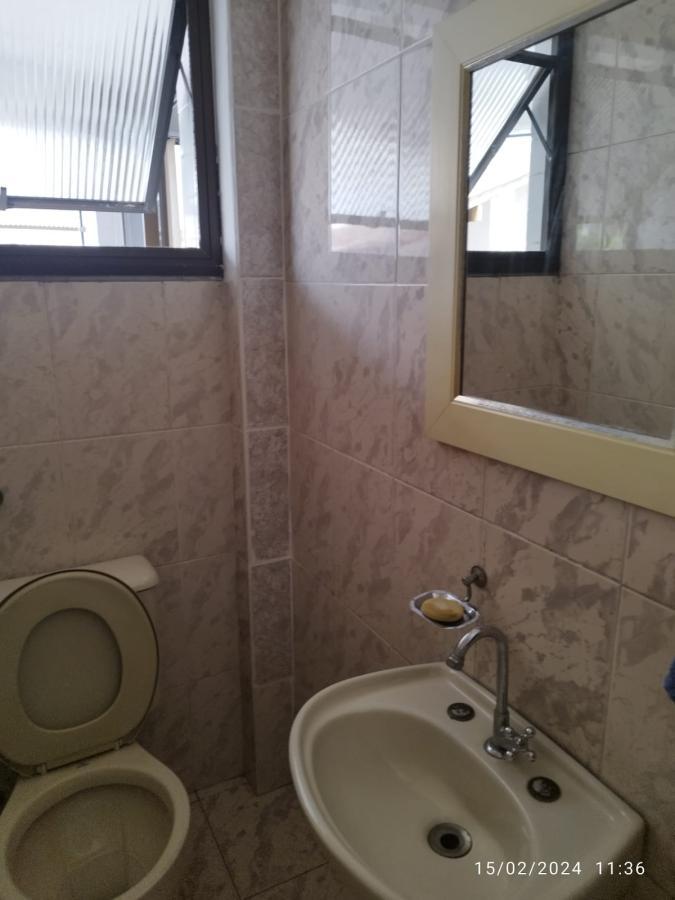 Apartamento à venda com 2 quartos, 79m² - Foto 3