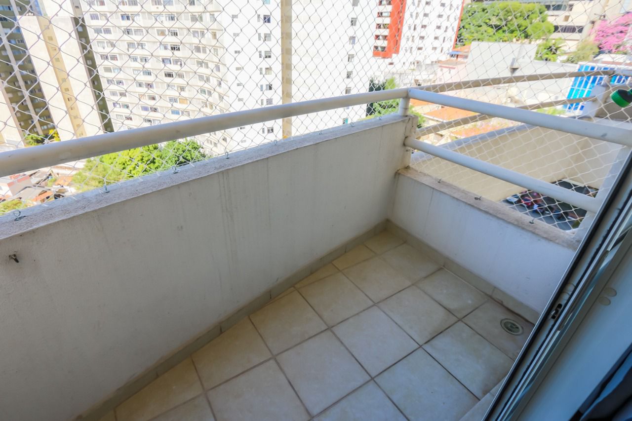 Apartamento à venda com 1 quarto, 43m² - Foto 19