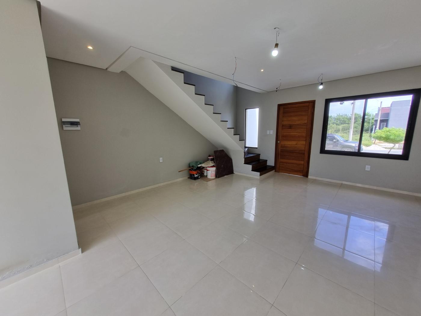 Casa à venda com 2 quartos, 80m² - Foto 3