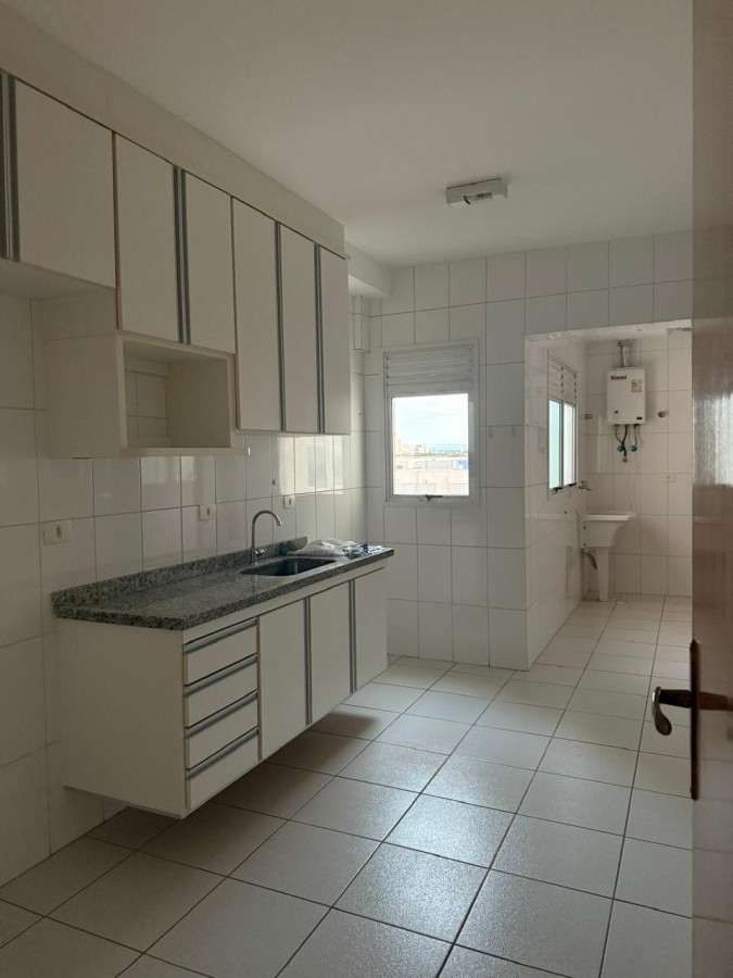 Apartamento para alugar com 3 quartos, 122m² - Foto 10