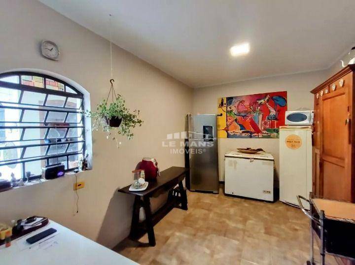 Casa à venda com 3 quartos, 188m² - Foto 6