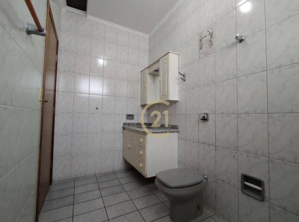 Casa à venda com 4 quartos, 260m² - Foto 19