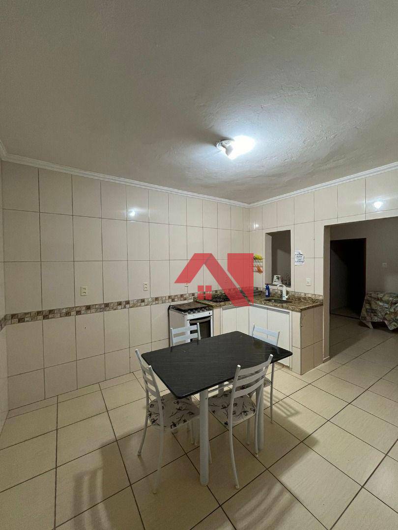 Casa à venda com 4 quartos, 270m² - Foto 18