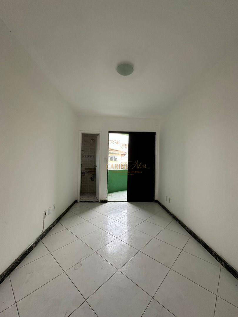 Apartamento para alugar com 2 quartos, 75m² - Foto 4