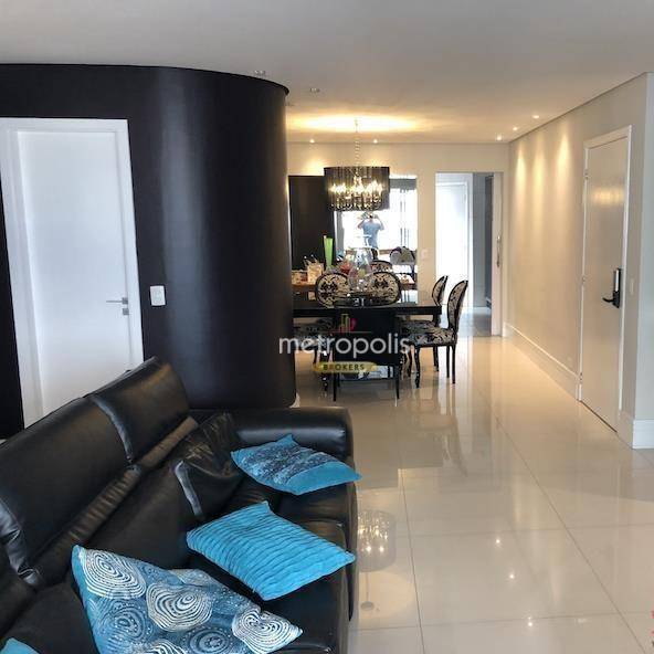 Apartamento à venda com 3 quartos, 156m² - Foto 7