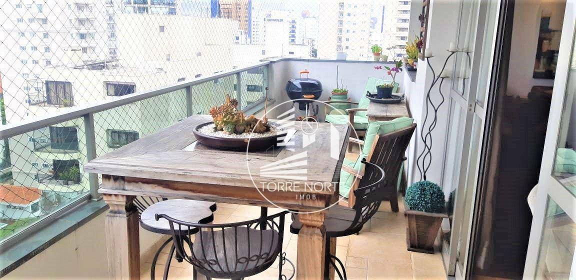 Apartamento à venda com 4 quartos, 240m² - Foto 4