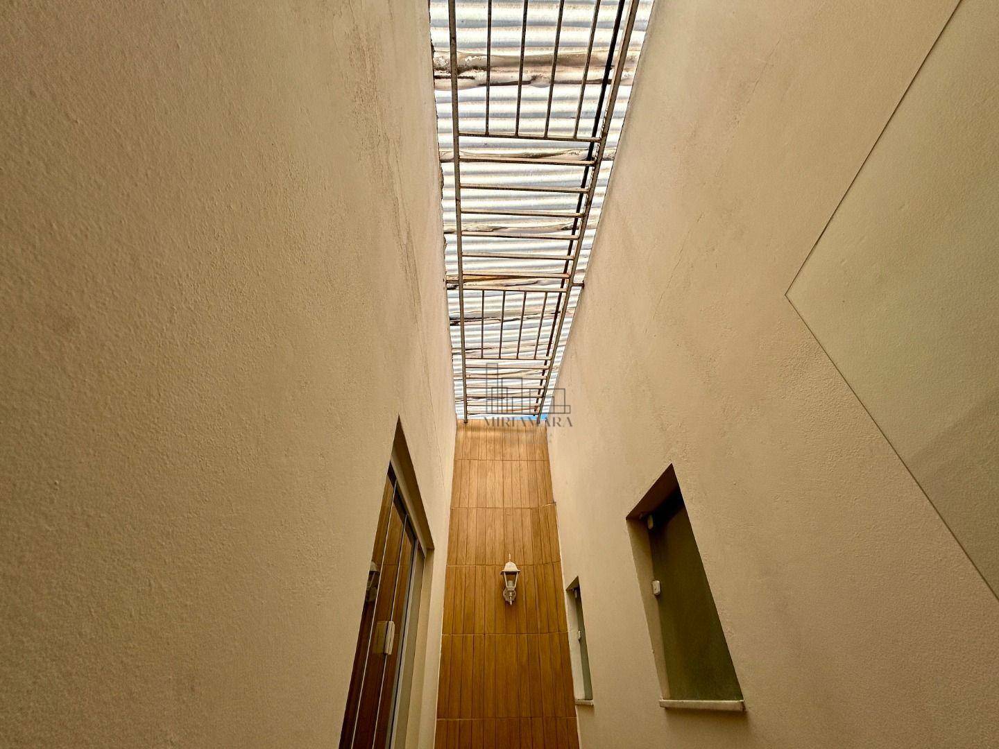 Casa à venda com 2 quartos, 58m² - Foto 6