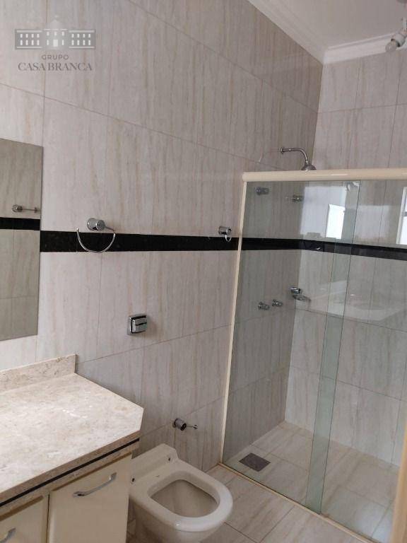 Casa de Condomínio para alugar com 3 quartos, 263m² - Foto 17