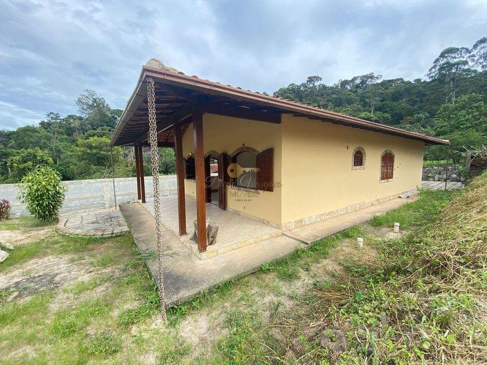 Casa à venda com 2 quartos, 600m² - Foto 1