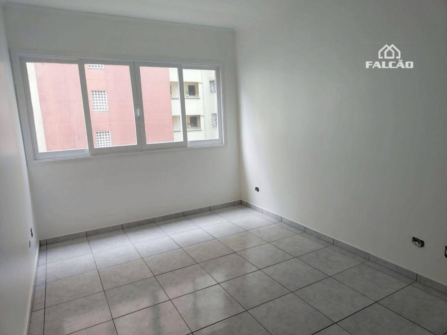 Apartamento à venda com 2 quartos, 100m² - Foto 2