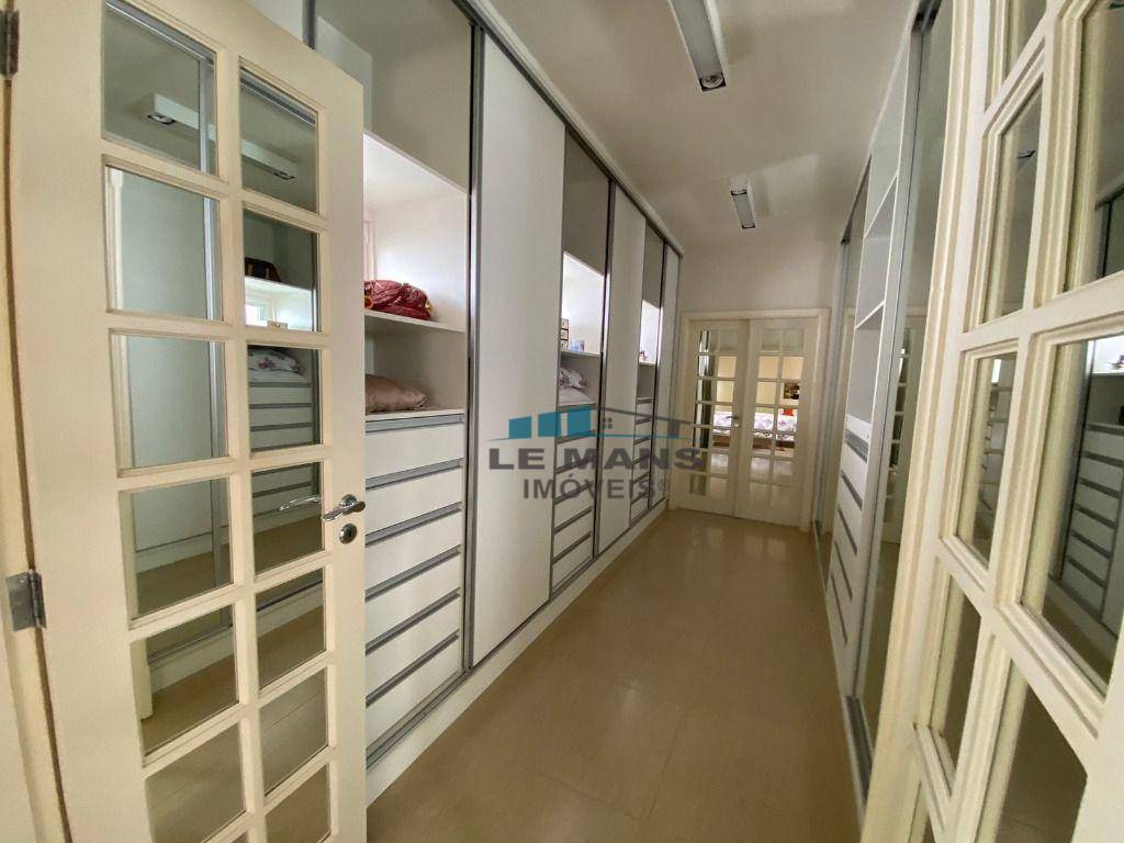 Casa à venda com 3 quartos, 300m² - Foto 7