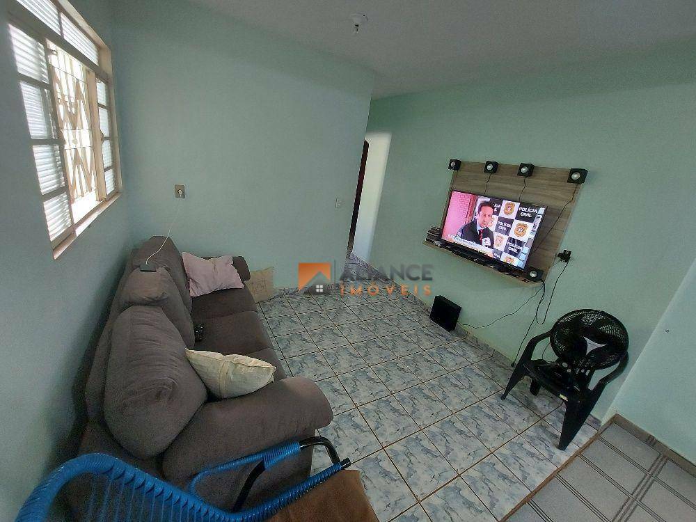 Casa à venda com 3 quartos, 100m² - Foto 8