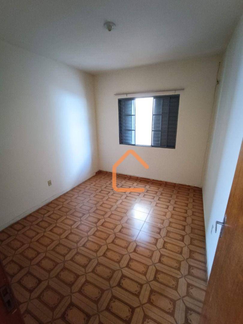 Casa à venda com 3 quartos, 209m² - Foto 5