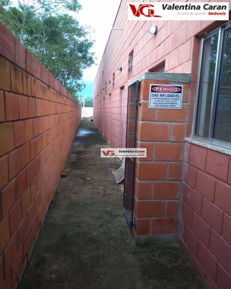 Chácara à venda com 9 quartos, 300m² - Foto 13