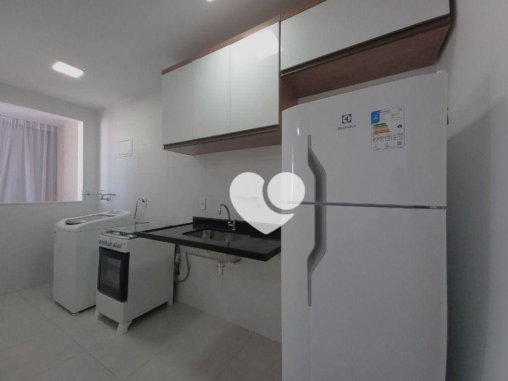 Apartamento à venda com 2 quartos, 70m² - Foto 21