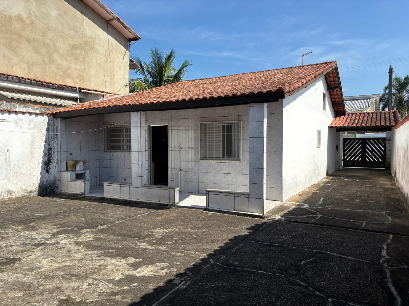 Casa à venda com 2 quartos, 260m² - Foto 3