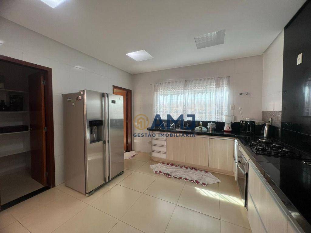 Sobrado à venda com 4 quartos, 283m² - Foto 9