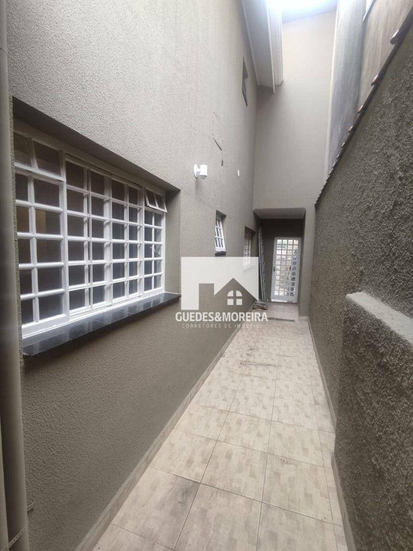 Casa à venda com 3 quartos, 165m² - Foto 17