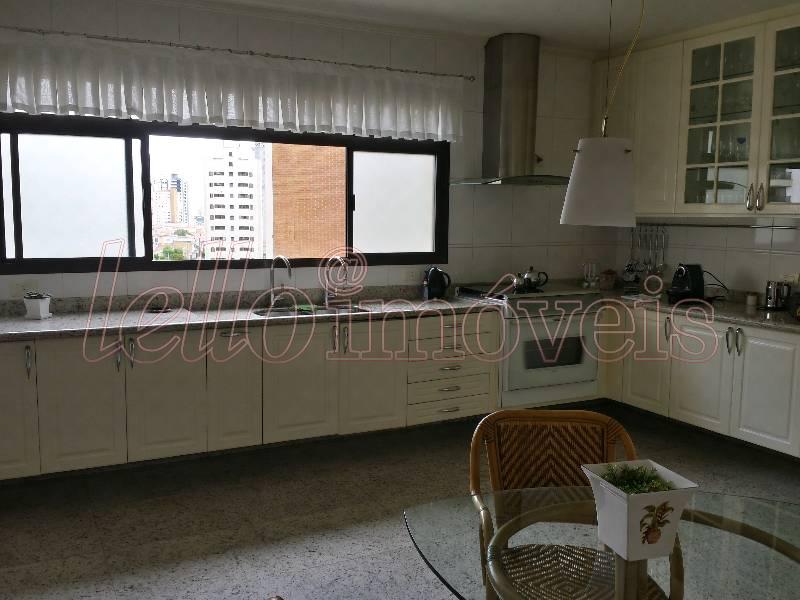 Apartamento para alugar com 3 quartos, 170m² - Foto 9