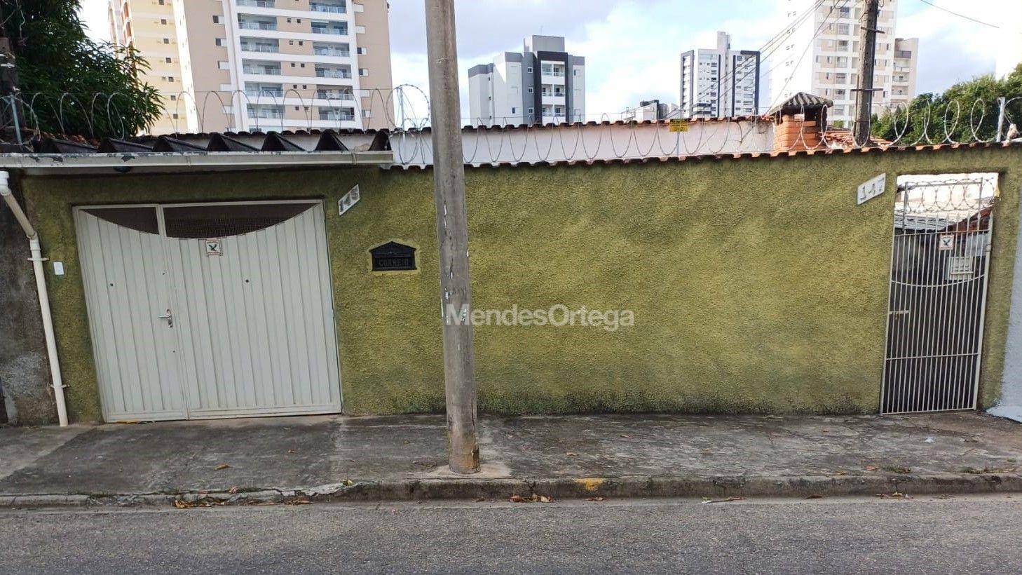 Casa à venda com 5 quartos, 280m² - Foto 1
