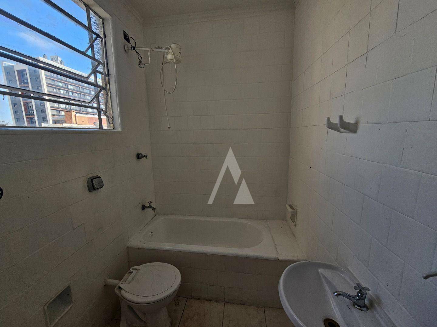 Apartamento para alugar com 2 quartos, 75m² - Foto 15