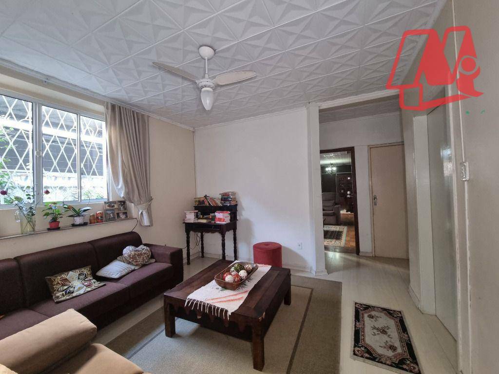 Casa à venda com 5 quartos, 244m² - Foto 11