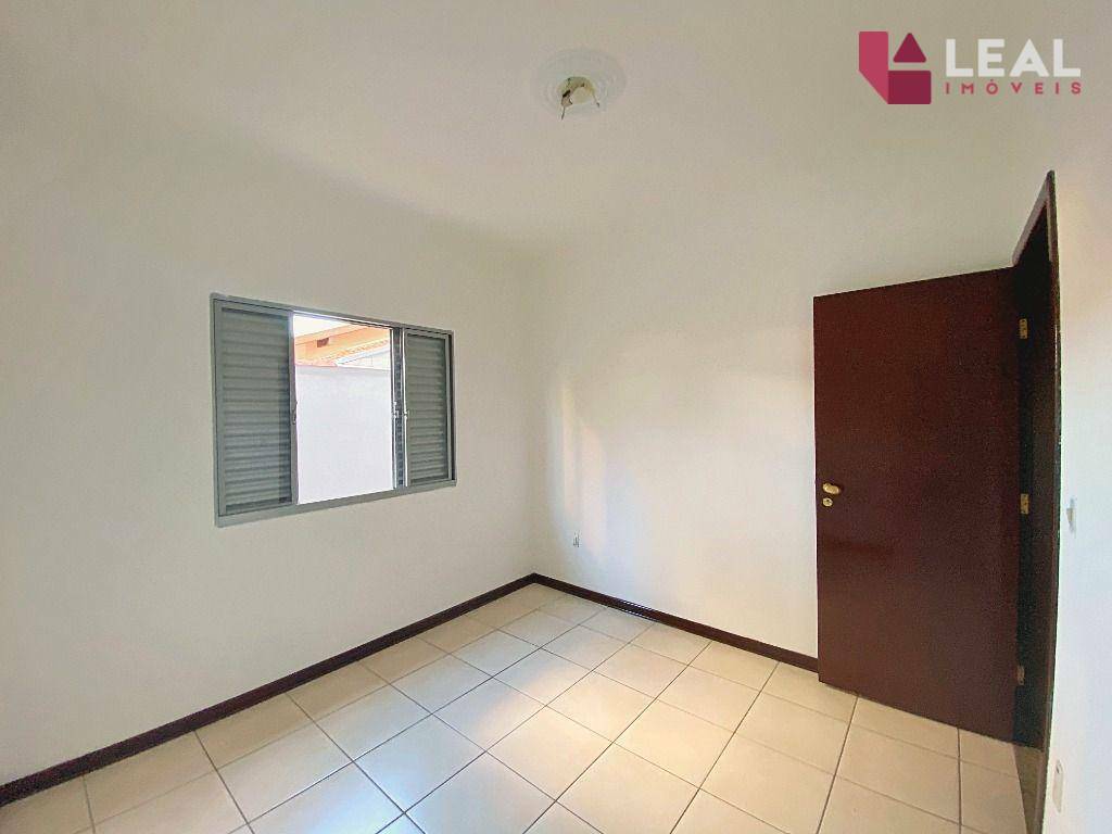Casa à venda com 3 quartos, 119m² - Foto 10