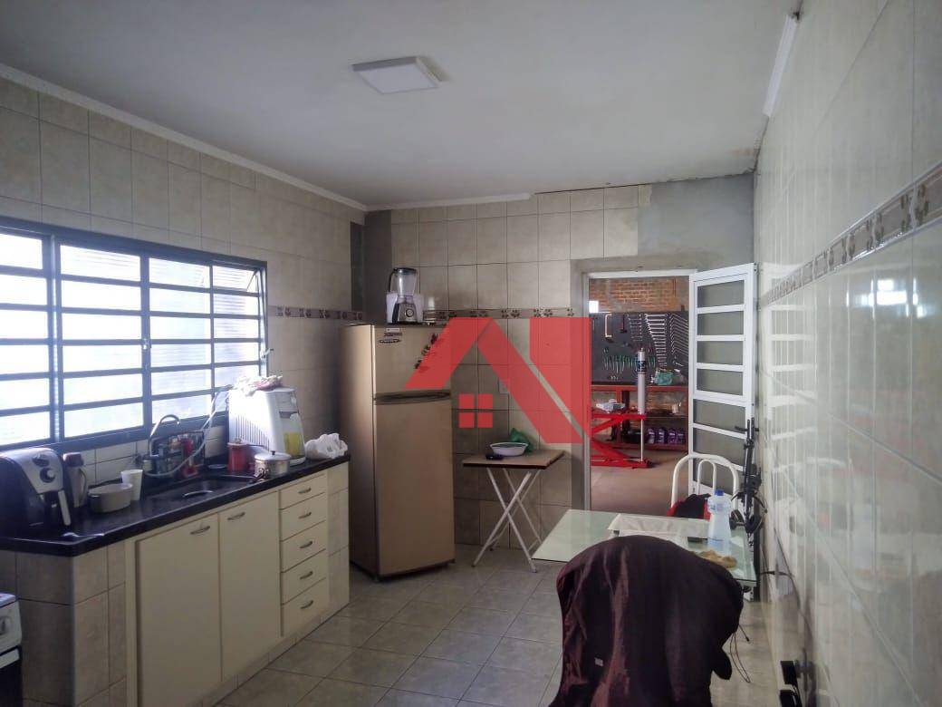 Casa à venda com 2 quartos, 160m² - Foto 10