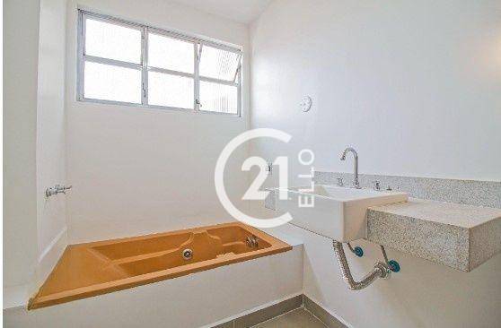 Apartamento à venda com 3 quartos, 134m² - Foto 12