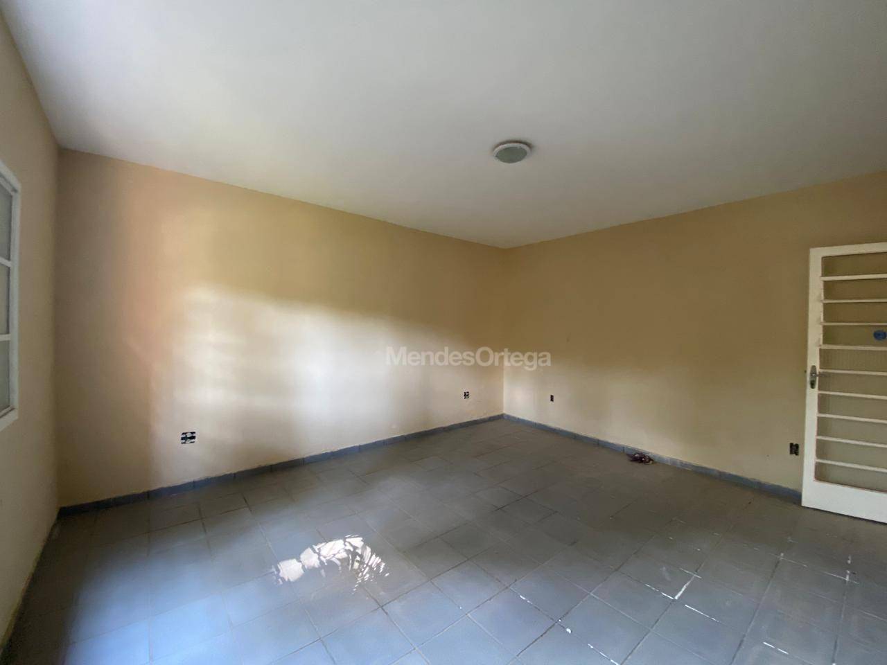 Chácara à venda com 5 quartos, 390m² - Foto 5