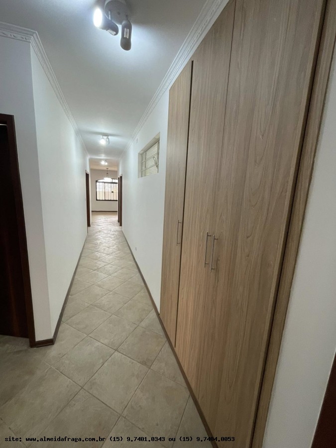 Casa para alugar com 3 quartos, 375m² - Foto 3