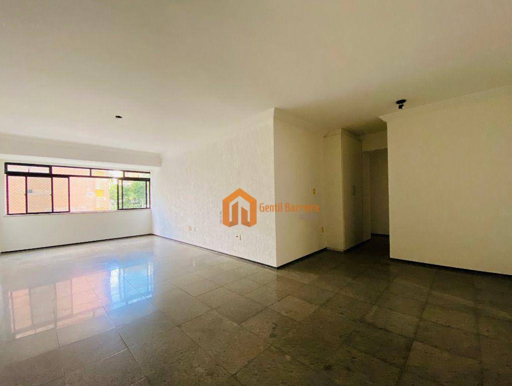 Apartamento à venda com 3 quartos, 134m² - Foto 2