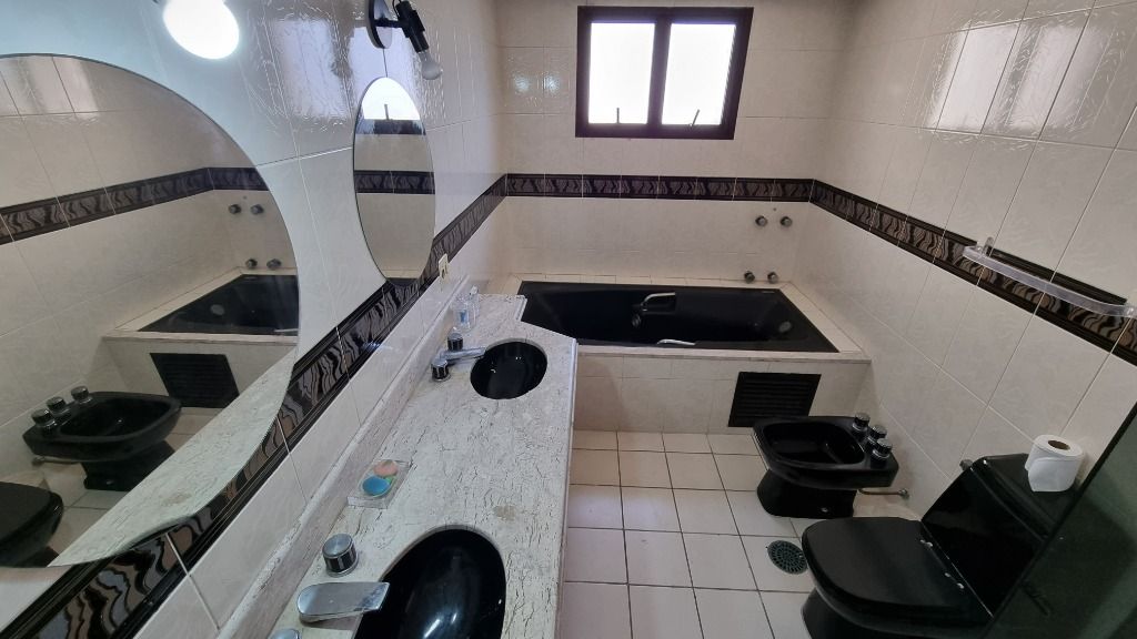 Apartamento à venda com 4 quartos, 190m² - Foto 10