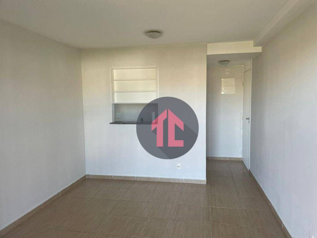 Apartamento à venda com 3 quartos, 60m² - Foto 2