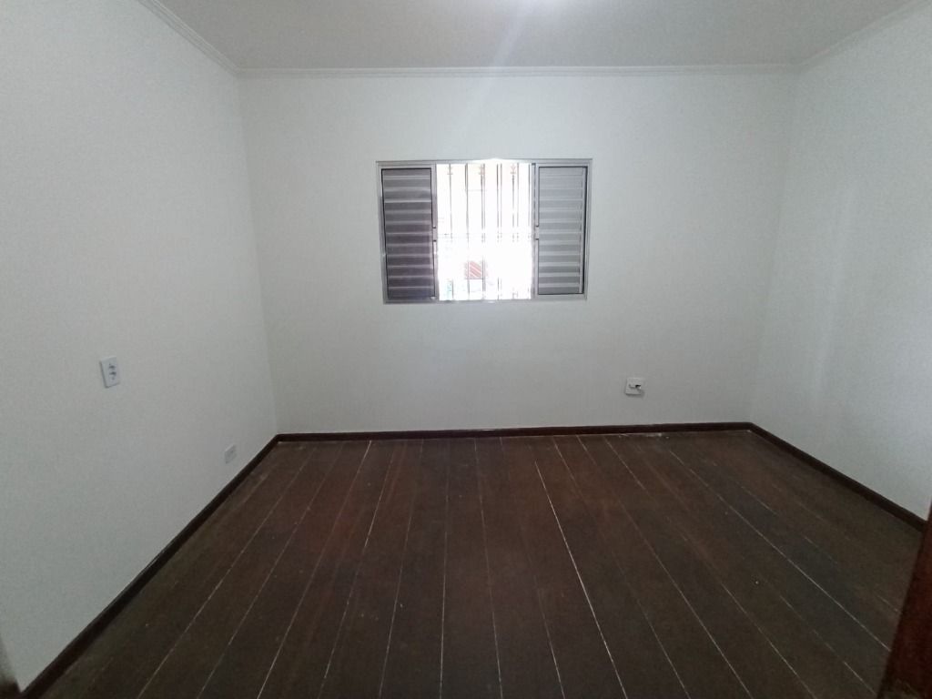 Casa à venda com 3 quartos, 100m² - Foto 17