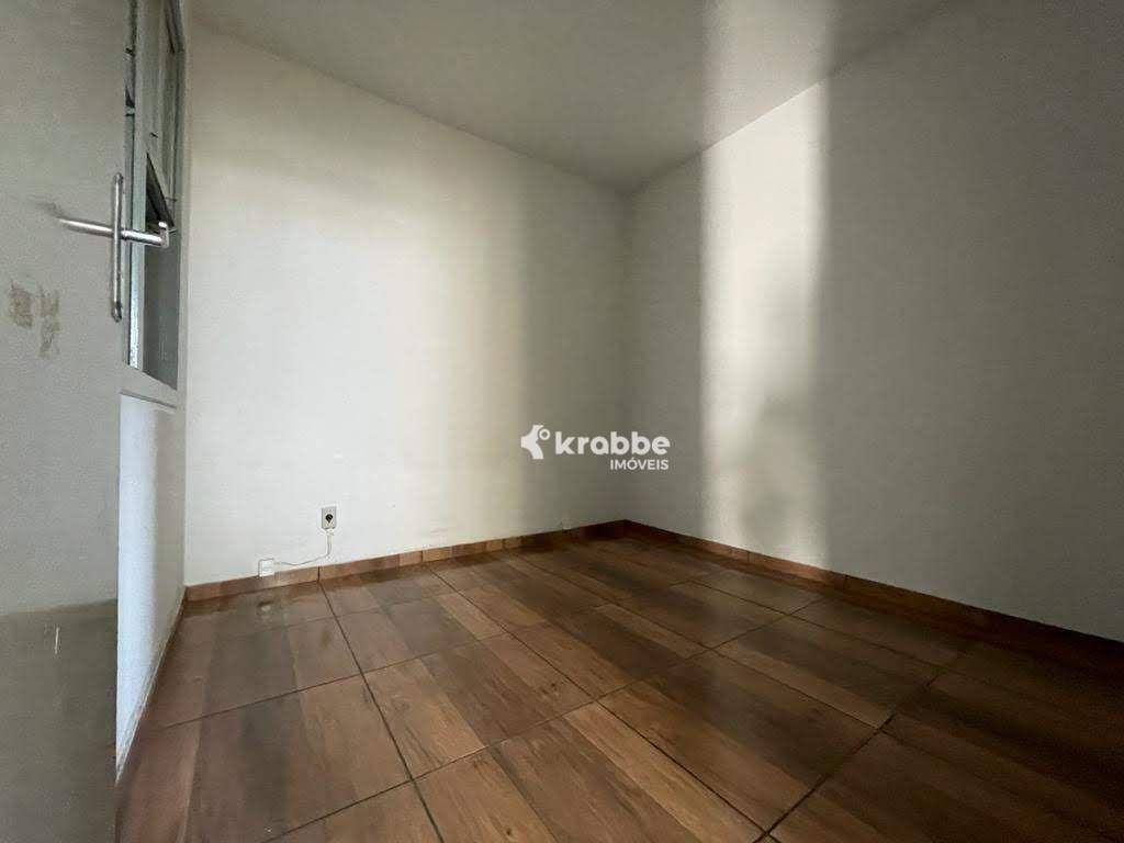 Apartamento à venda com 2 quartos, 96m² - Foto 2