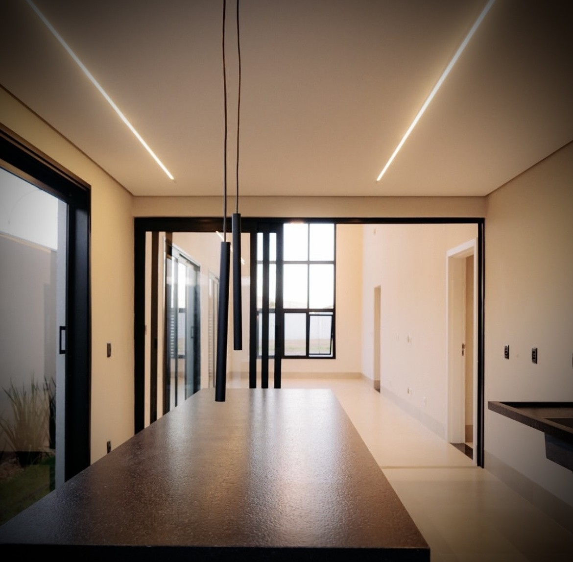 Casa de Condomínio à venda com 3 quartos, 165m² - Foto 2