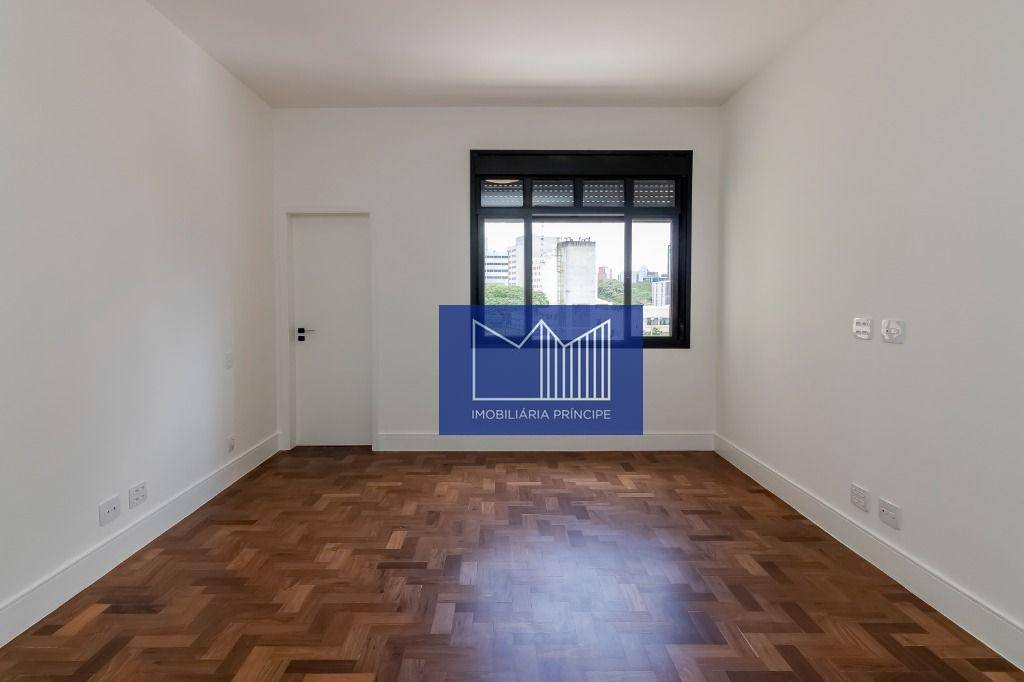 Apartamento à venda com 3 quartos, 212m² - Foto 37