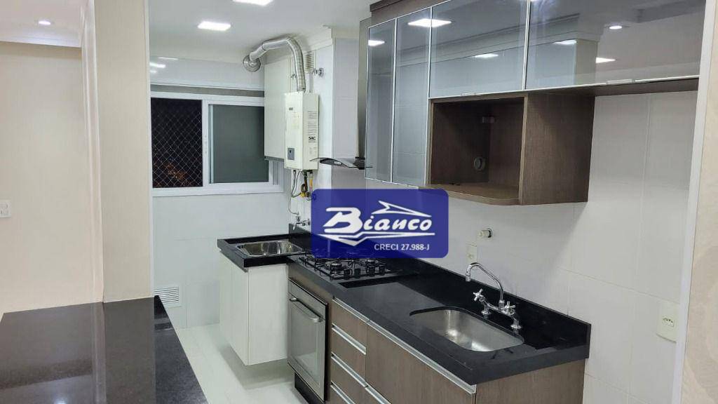 Apartamento à venda com 2 quartos, 68m² - Foto 3