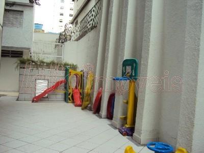 Apartamento para alugar com 2 quartos, 100m² - Foto 29