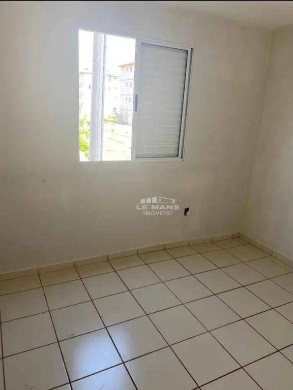 Apartamento à venda com 2 quartos, 44m² - Foto 15