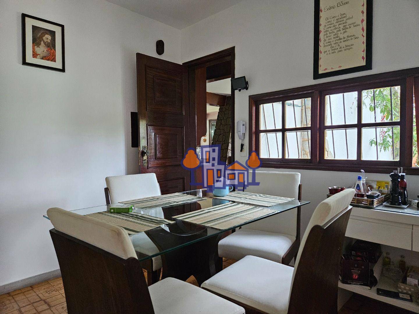 Casa à venda com 4 quartos, 300m² - Foto 22
