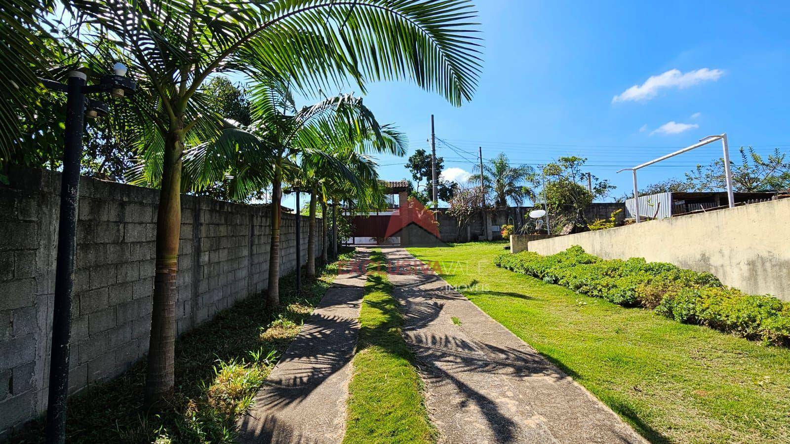 Chácara, 3 quartos, 1300 m² - Foto 1