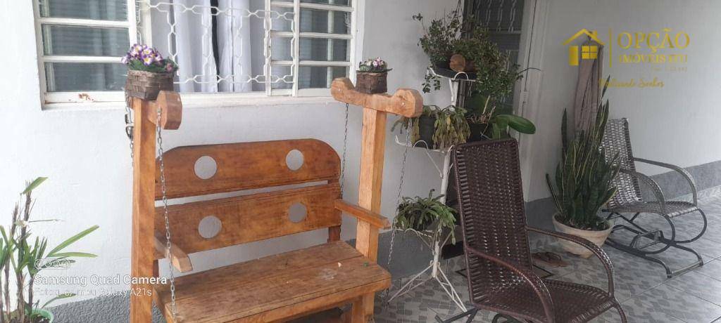 Casa à venda com 2 quartos, 67m² - Foto 4