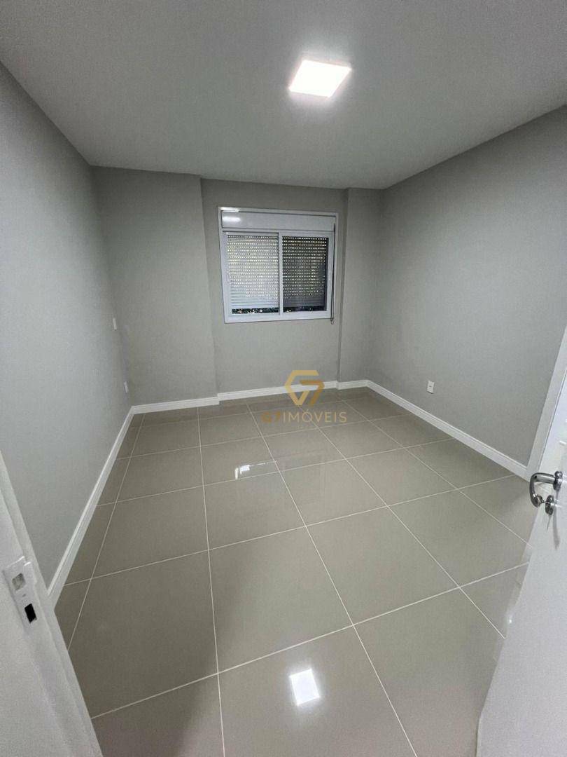 Apartamento à venda com 4 quartos, 111m² - Foto 17