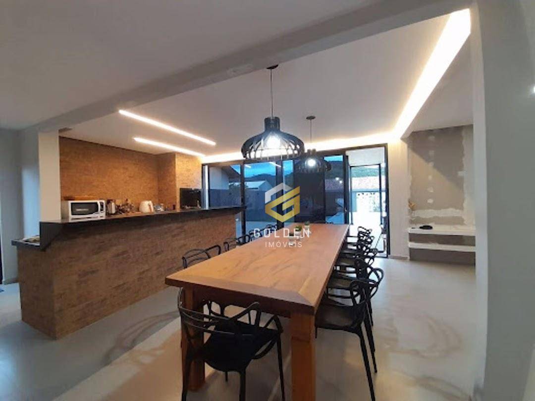 Casa para lancamento com 4 quartos, 150m² - Foto 1