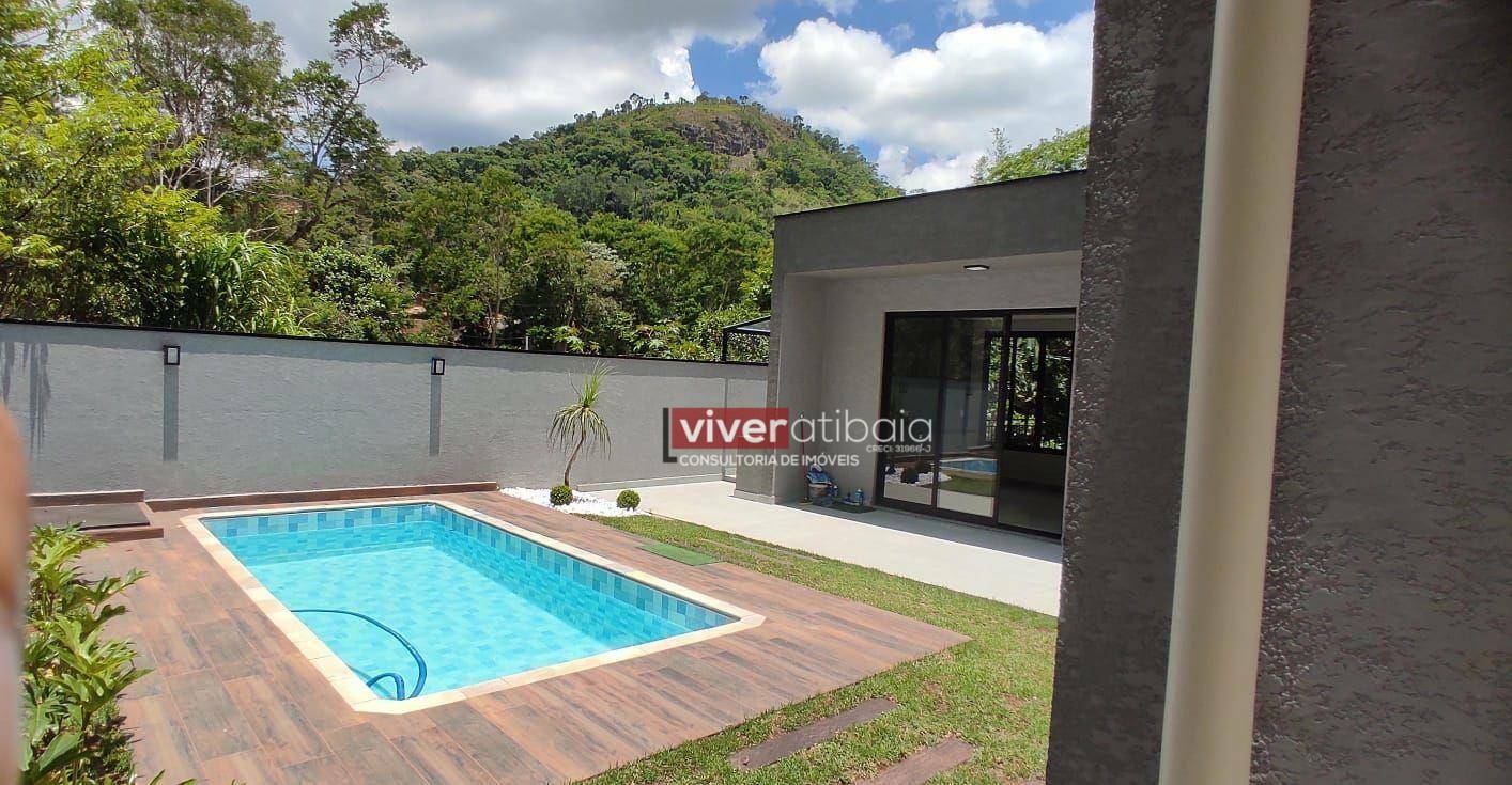 Casa à venda e aluguel com 4 quartos, 185m² - Foto 1